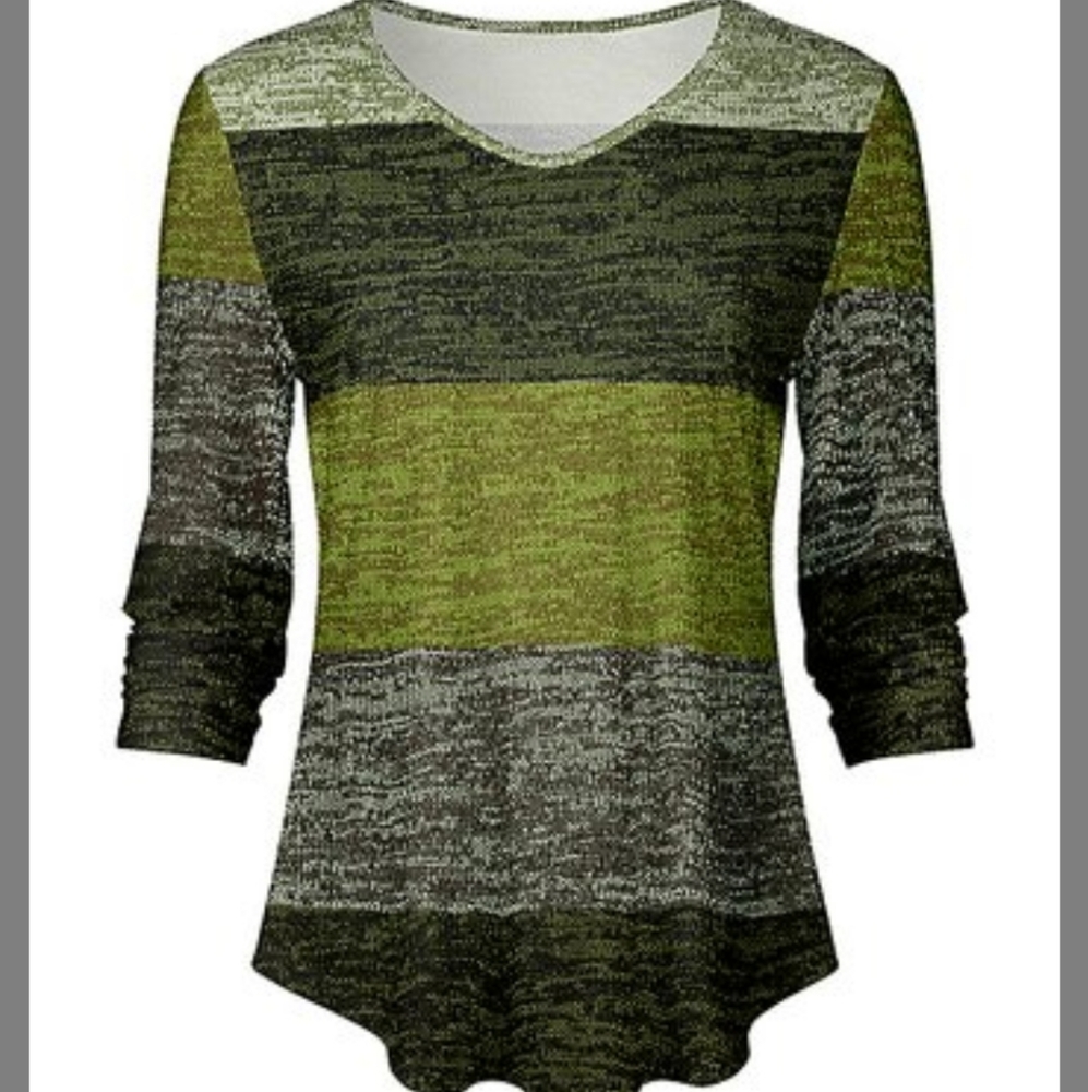3/$20 New Lily tunic with matching bracelet - Picture 2 of 8